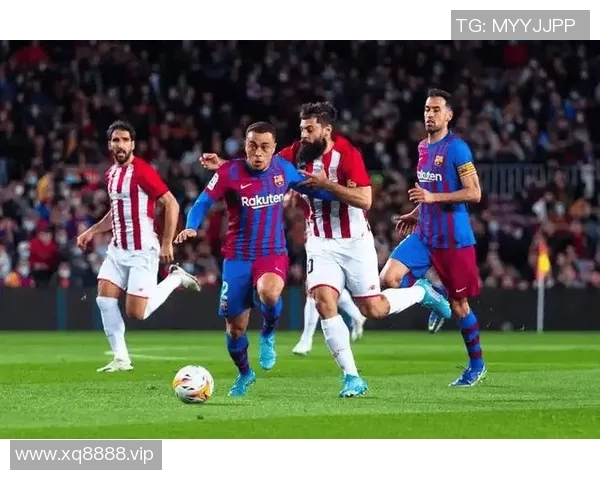 巴伦西亚后卫因伤退出西班牙国家队，球队后防踢球再添难题