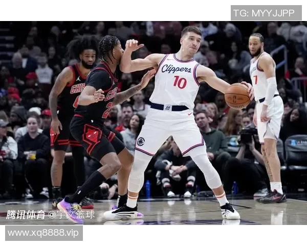 火箭大胜马刺，哈登狂轰40+分，战术与实力的完美结合